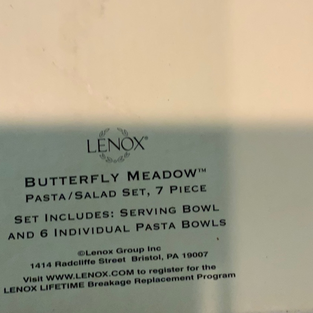 Lenox Butterfly Meadow Pasta /Salad Bowls - Picture 3 of 5